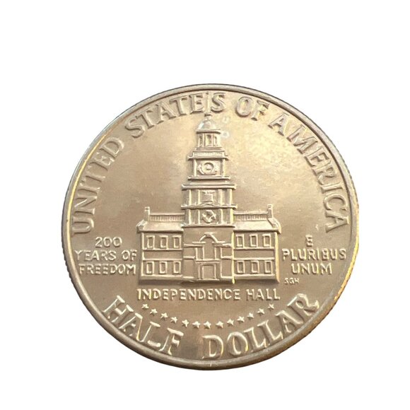 Bicentennial Kennedy Half Dollar Coin 1776-1976 No Mint Mark US Coin - Picture 3 of 3